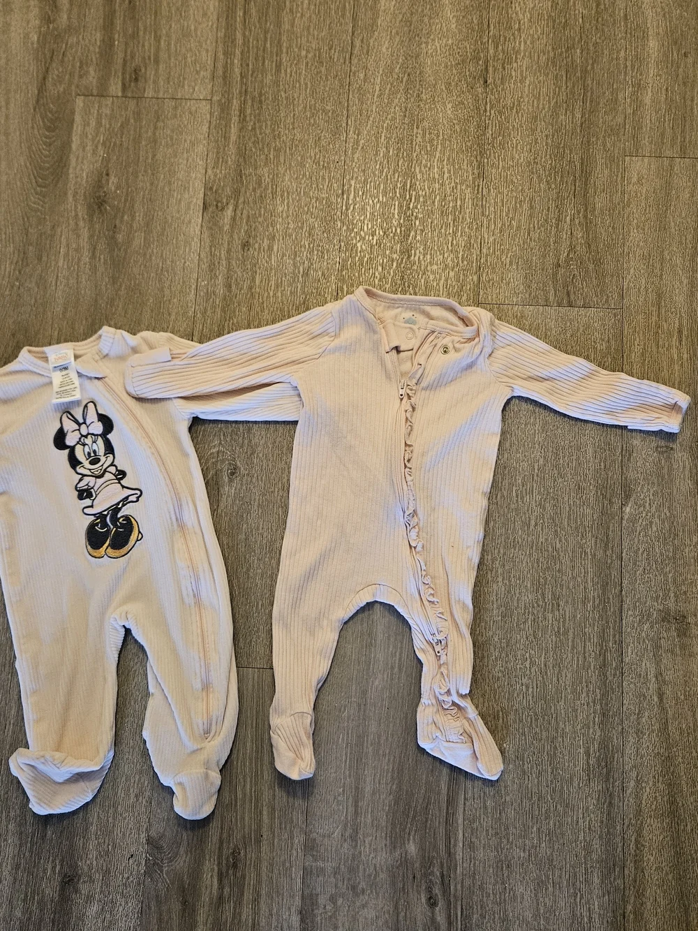 cloud island Light Pink Ribbed Footed One-Pieces DISNEY Minnie Graphic 0-3MTHS